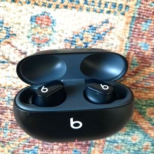 Beats studio buds